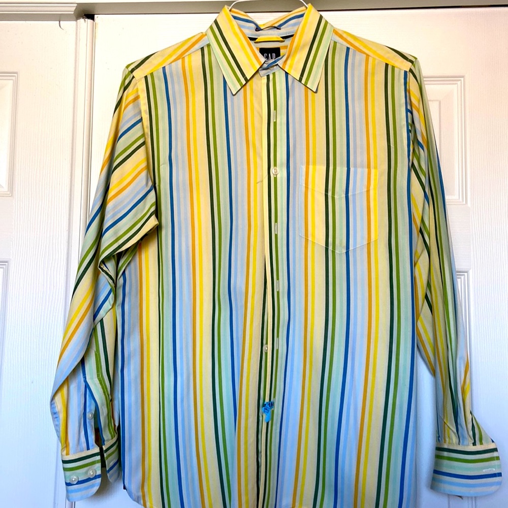 GAP Size small Button down Fruit stripes